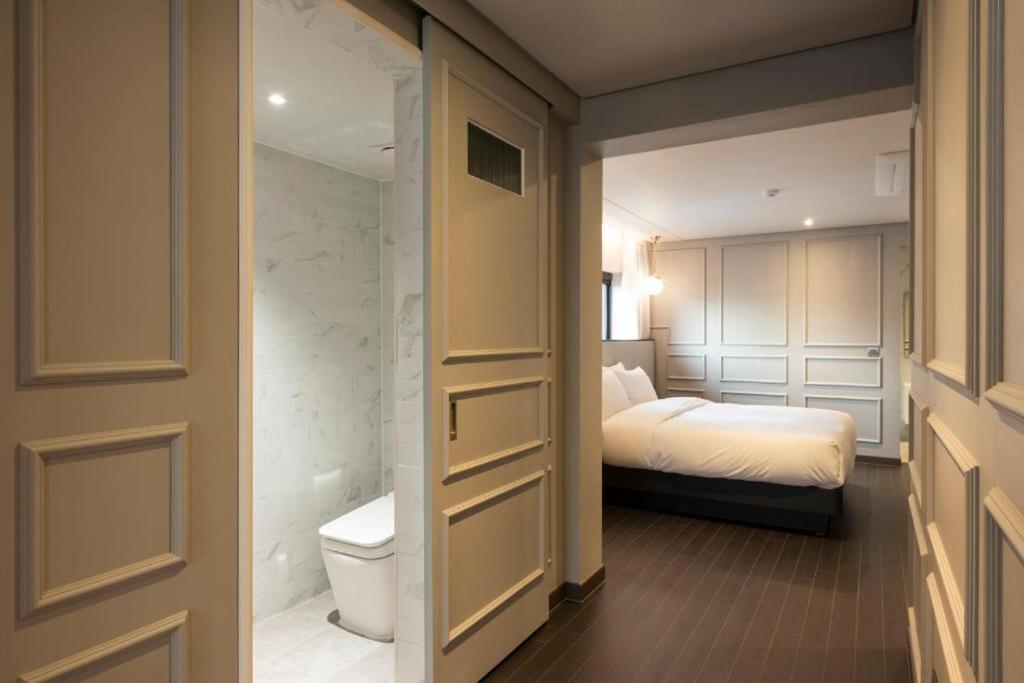 ยอนซาน ฮาวด์ โฮเต็ล Hotel ปูซาน ภายนอก รูปภาพ