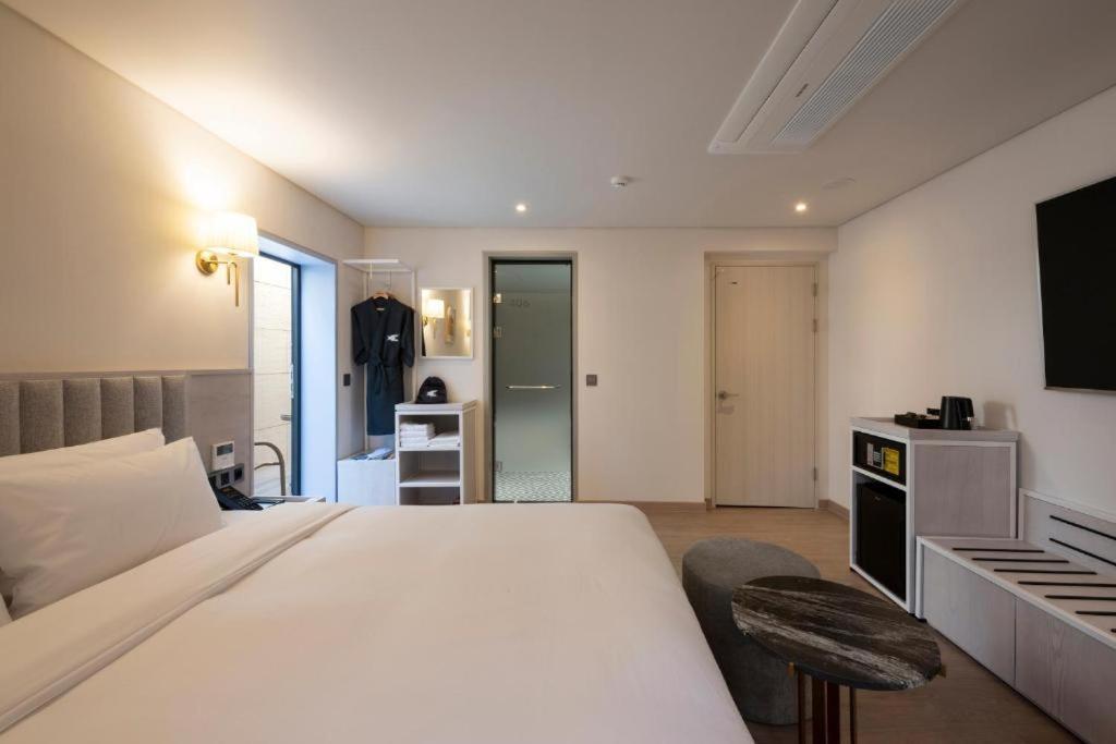 ยอนซาน ฮาวด์ โฮเต็ล Hotel ปูซาน ภายนอก รูปภาพ