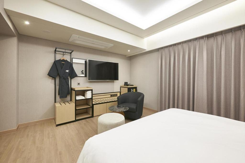 ยอนซาน ฮาวด์ โฮเต็ล Hotel ปูซาน ภายนอก รูปภาพ